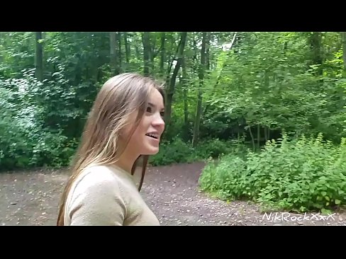 ❤️ Pasiūliau Evelinai, kad dulkintumėmės viešoje vietoje! Ji sutiko. Tada išdulkinau ją į užpakalį ir pasidariau į burną. Tada ji pasidarė šlapimo. Kietas porno prie mūsų ❤