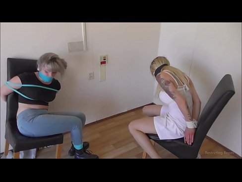 ❤️ Priklausomas / surištas ir sučiauptas / nelaimės ištikta mergina Kietas porno prie mūsų ❤
